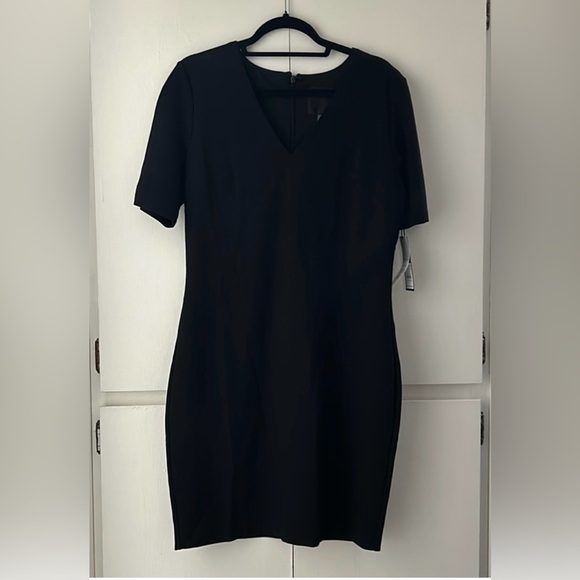 WHBM The Perfect Little Black Dress - Picture 2 of 7